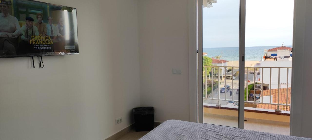 Acogedor Estudio En La Playa, Con Vistas Al Mar, Y Piscina Comunitaria Sant Salvador Exterior photo